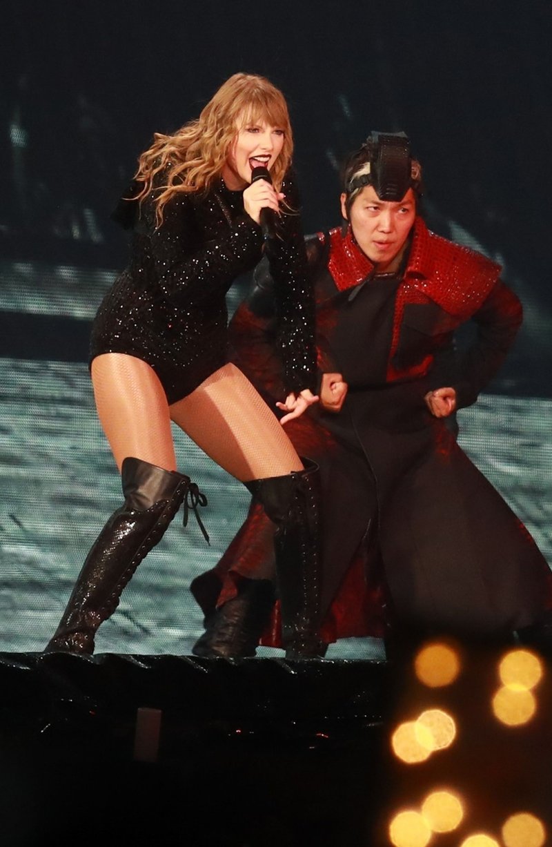 Taylor Swift — November 9 - Auckland, New Zealand — photo 38