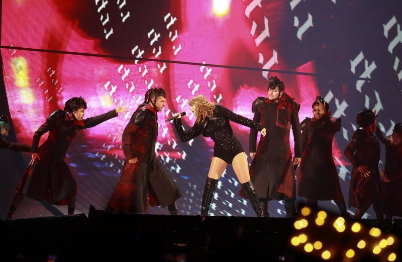 Taylor Swift — November 9 - Auckland, New Zealand — photo 48