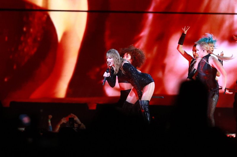 Taylor Swift — November 9 - Auckland, New Zealand — photo 55