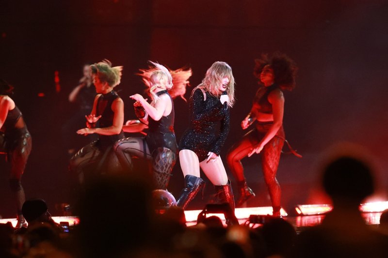 Taylor Swift — November 9 - Auckland, New Zealand — photo 60