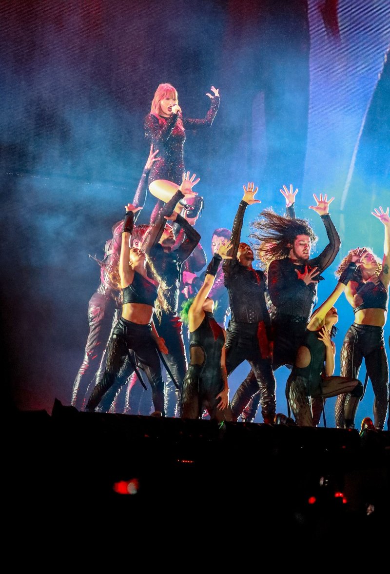 Taylor Swift — November 9 - Auckland, New Zealand — photo 69