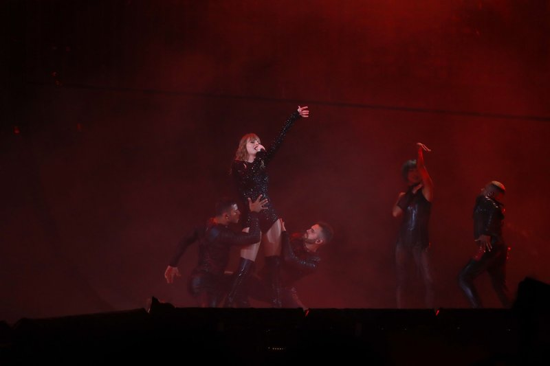 Taylor Swift — November 9 - Auckland, New Zealand — photo 75
