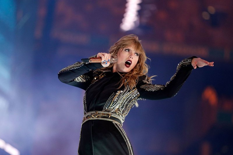 Taylor Swift — October 19 - Perth, Australia — photo 30