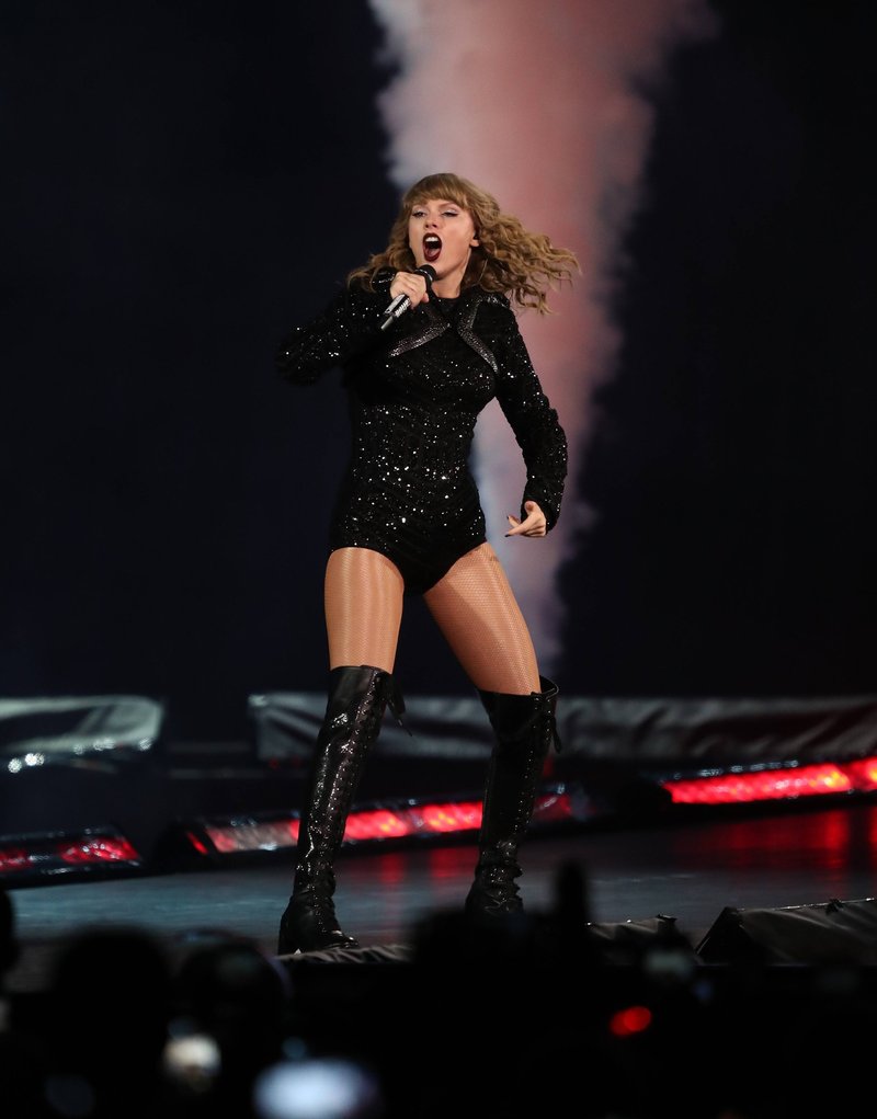 Taylor Swift — October 19 - Perth, Australia — photo 47
