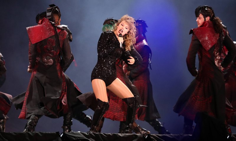 Taylor Swift — October 19 - Perth, Australia — photo 85