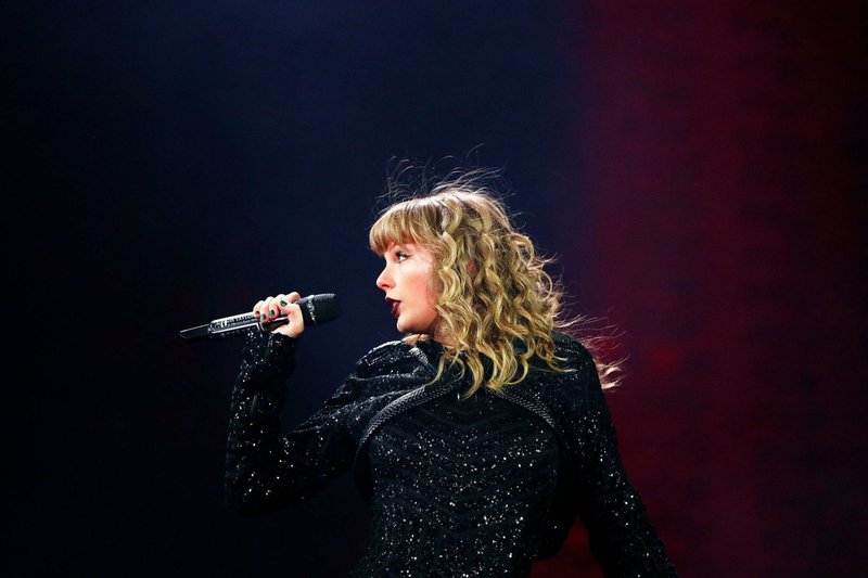Taylor Swift — October 26 - Melbourne, Australia — photo 5