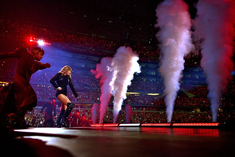 Taylor Swift — October 5 - Arlington, Texas — photo 4