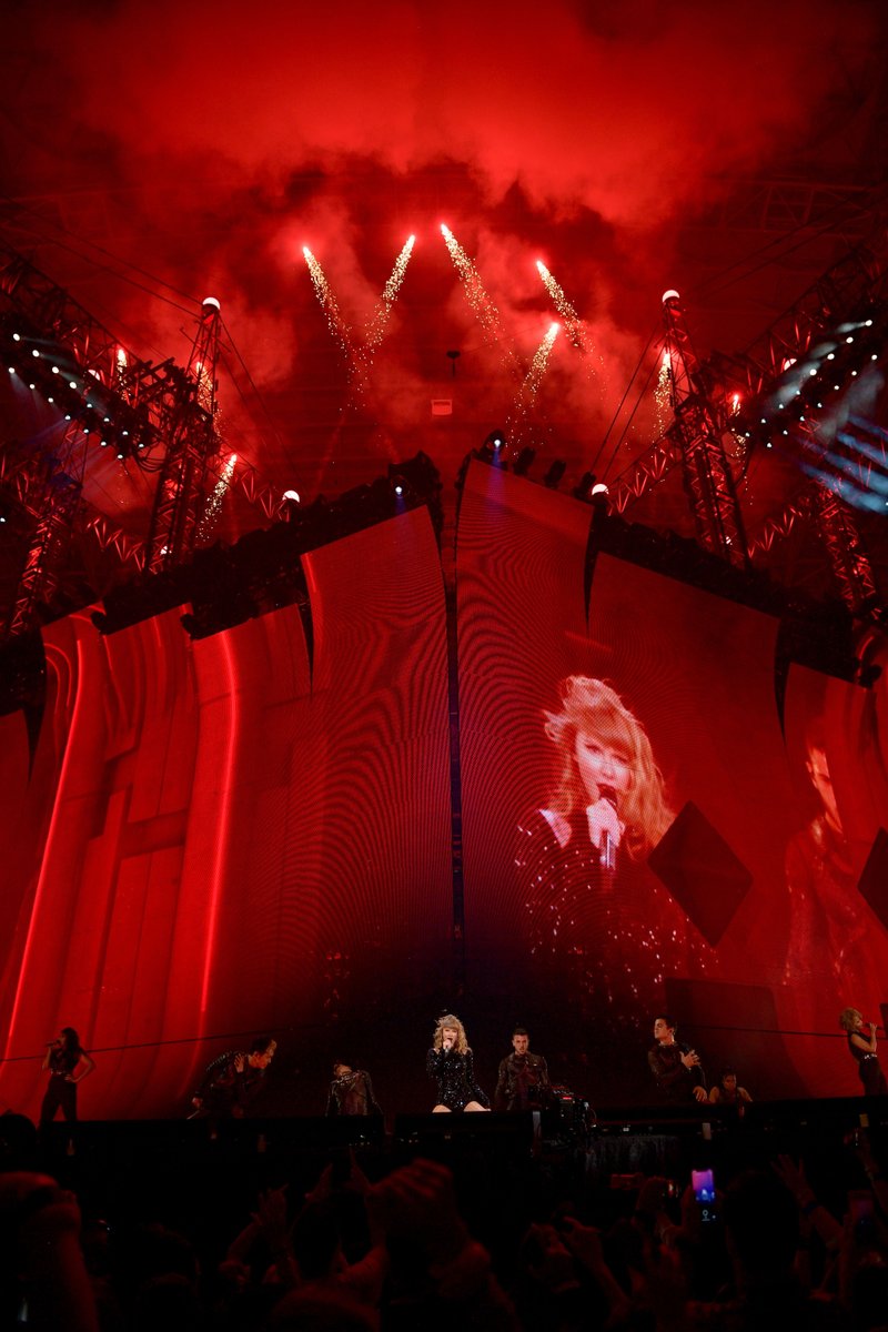 Taylor Swift — October 5 - Arlington, Texas — photo 19