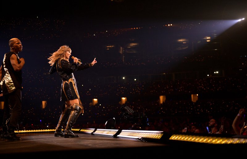 Taylor Swift — October 5 - Arlington, Texas — photo 21
