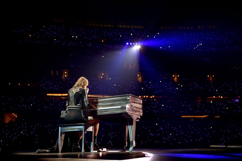 Taylor Swift — October 5 - Arlington, Texas — photo 26