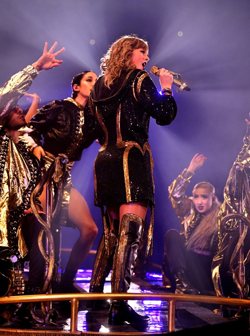 Taylor Swift — October 6 - Arlington, Texas — photo 6