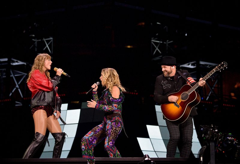 Taylor Swift — October 6 - Arlington, Texas — photo 23