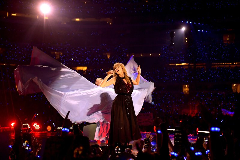Taylor Swift — October 6 - Arlington, Texas — photo 31