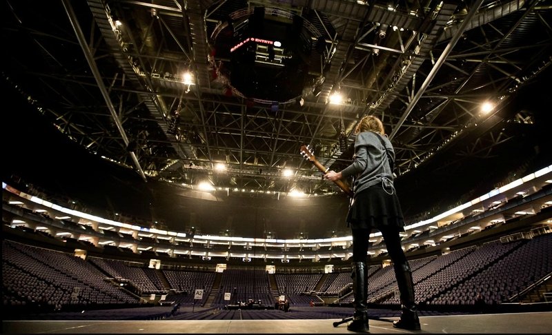 Taylor Swift — Behind the Scenes — photo 5