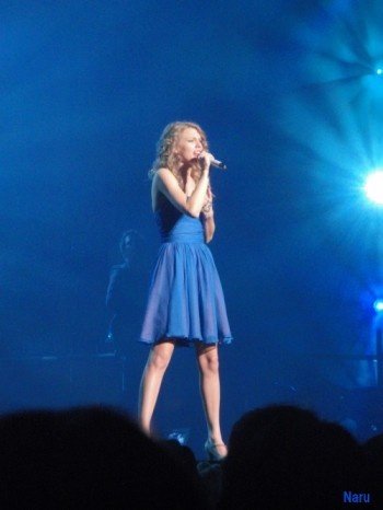 Taylor Swift — February 13 - Osaka, Japan — photo 132