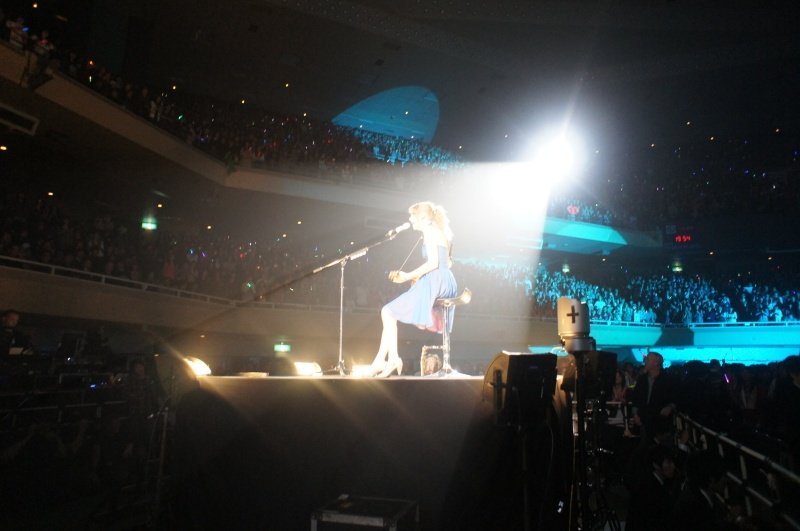 Taylor Swift — February 16 - Tokyo, Japan — photo 32