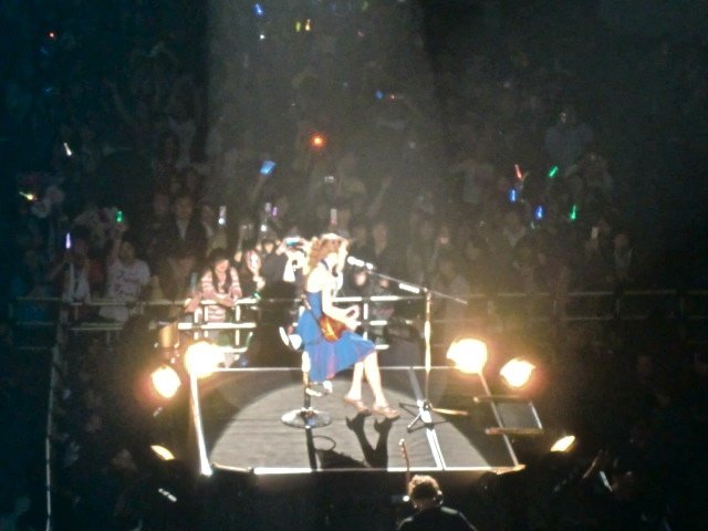 Taylor Swift — February 16 - Tokyo, Japan — photo 66