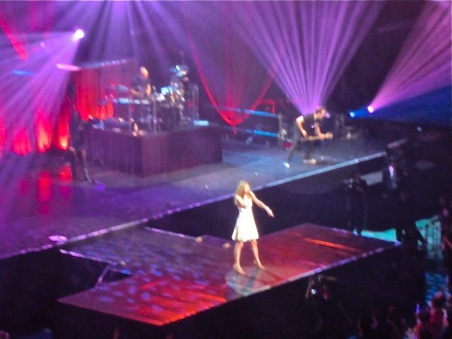 Taylor Swift — February 16 - Tokyo, Japan — photo 89