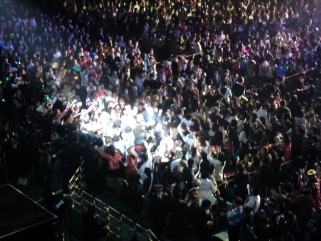 Taylor Swift — February 17 - Tokyo, Japan — photo 33