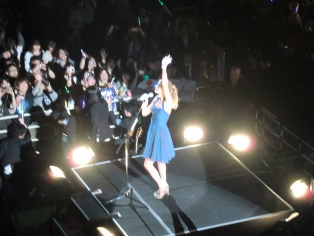 Taylor Swift — February 17 - Tokyo, Japan — photo 36