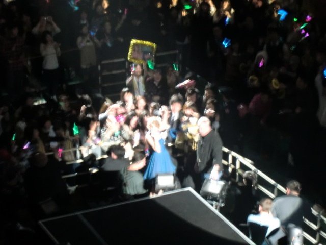 Taylor Swift — February 17 - Tokyo, Japan — photo 45