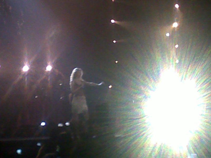 Taylor Swift — February 19 - Manila, Philippines — photo 5