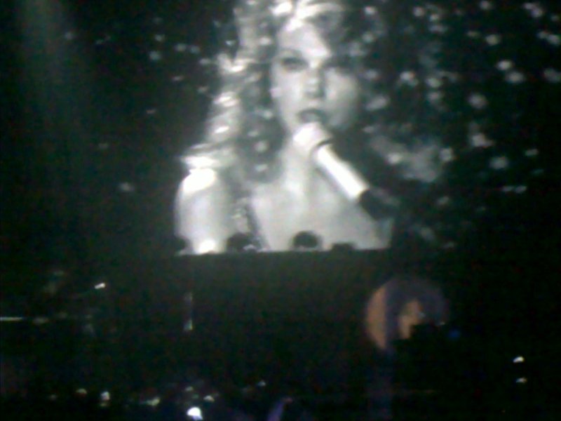 Taylor Swift — February 19 - Manila, Philippines — photo 16