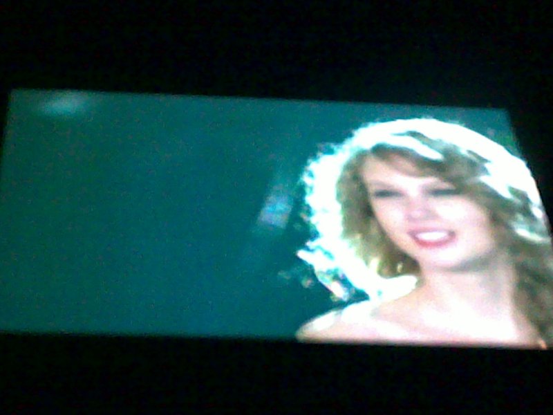 Taylor Swift — February 19 - Manila, Philippines — photo 45