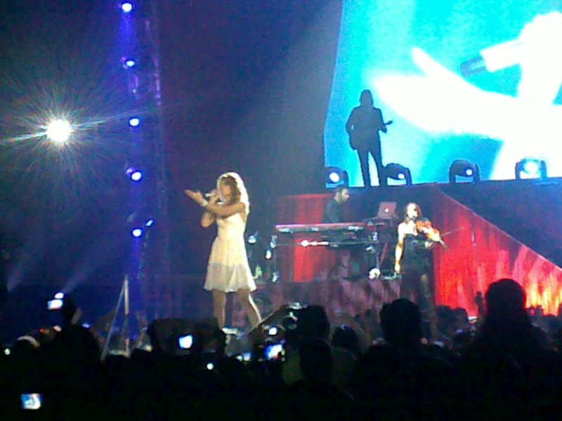 Taylor Swift — February 19 - Manila, Philippines — photo 55