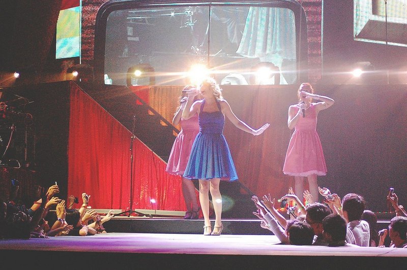 Taylor Swift — February 19 - Manila, Philippines — photo 152
