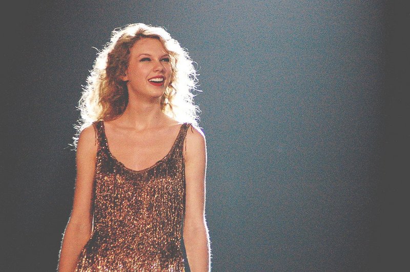 Taylor Swift — February 19 - Manila, Philippines — photo 189