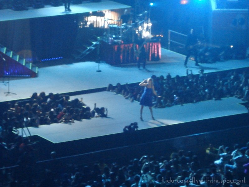 Taylor Swift — February 19 - Manila, Philippines — photo 226
