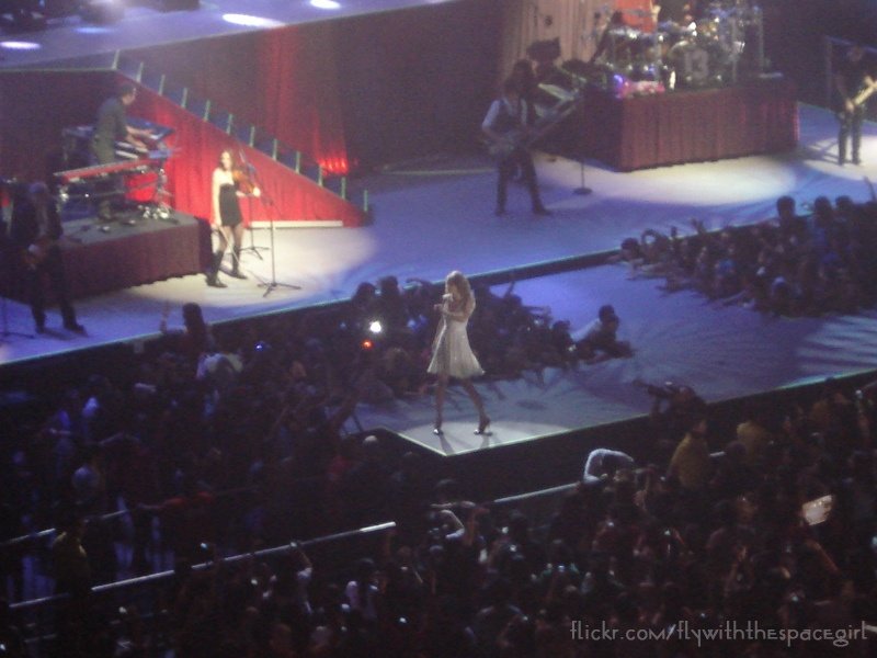 Taylor Swift — February 19 - Manila, Philippines — photo 230