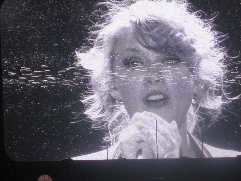 Taylor Swift — February 21 - Hong Kong, Hong Kong — photo 20