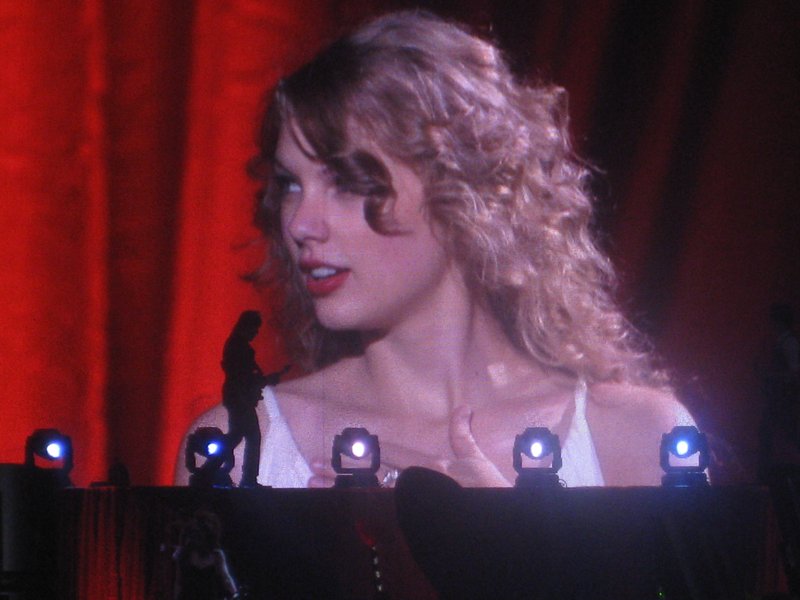 Taylor Swift — February 21 - Hong Kong, Hong Kong — photo 60
