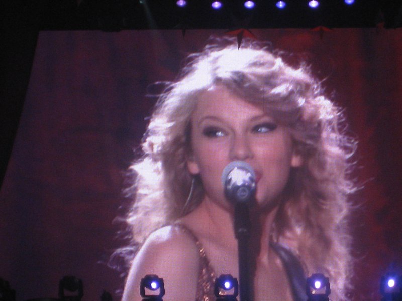 Taylor Swift — February 21 - Hong Kong, Hong Kong — photo 68