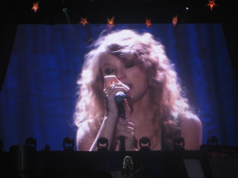 Taylor Swift — February 21 - Hong Kong, Hong Kong — photo 70
