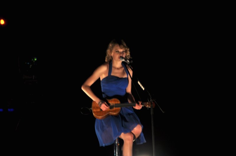 Taylor Swift — February 21 - Hong Kong, Hong Kong — photo 111