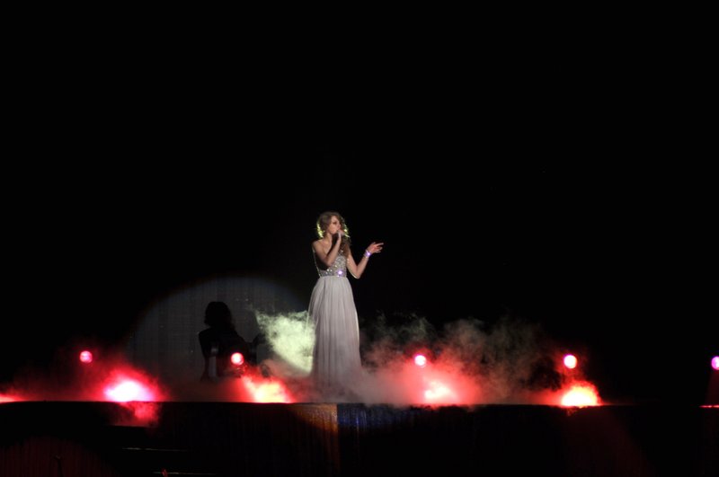 Taylor Swift — February 21 - Hong Kong, Hong Kong — photo 130