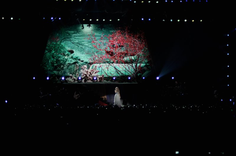 Taylor Swift — February 21 - Hong Kong, Hong Kong — photo 136