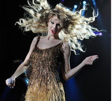 Taylor Swift — March 12 - Oberhausen, Germany — photo 32