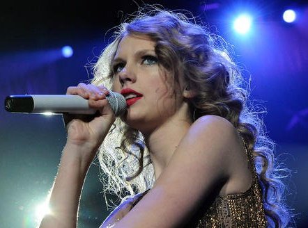 Taylor Swift — March 12 - Oberhausen, Germany — photo 33