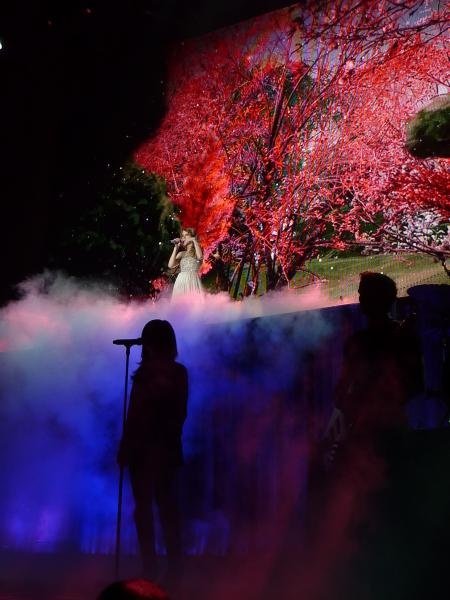 Taylor Swift — March 12 - Oberhausen, Germany — photo 97