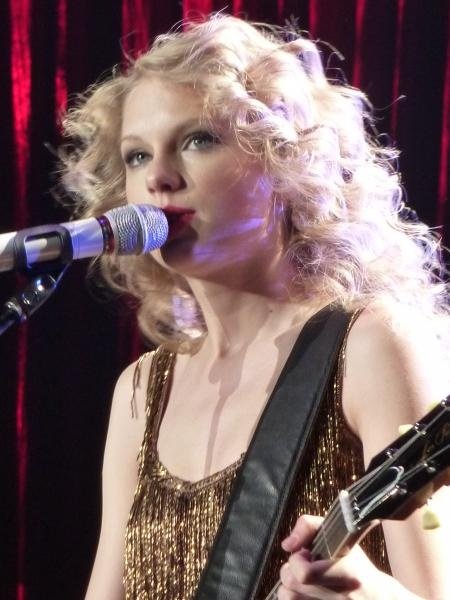 Taylor Swift — March 12 - Oberhausen, Germany — photo 123