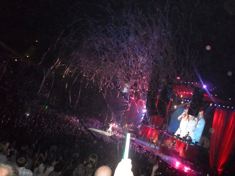 Taylor Swift — March 12 - Oberhausen, Germany — photo 142