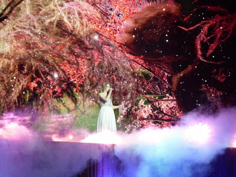 Taylor Swift — March 12 - Oberhausen, Germany — photo 147