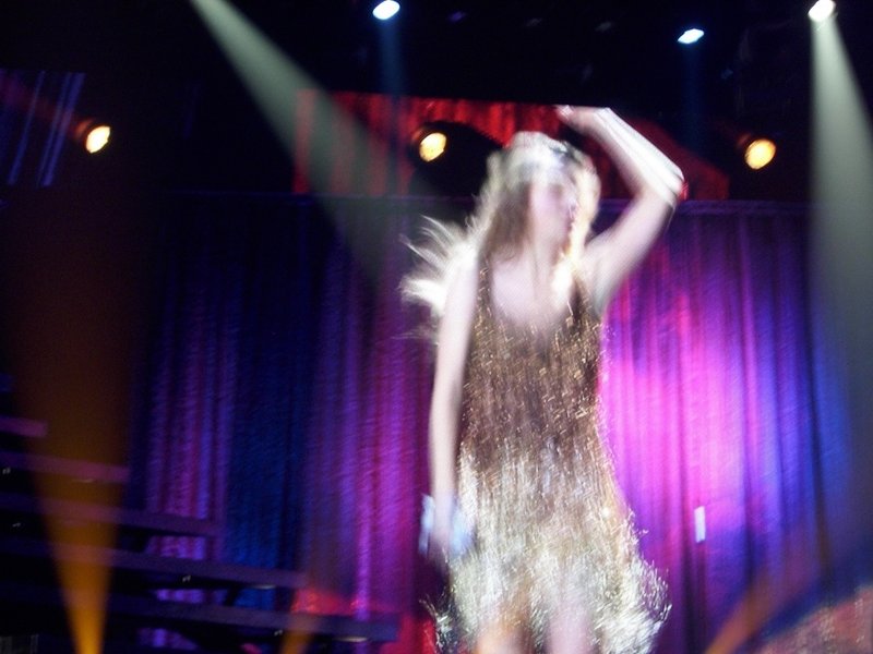 Taylor Swift — March 12 - Oberhausen, Germany — photo 165