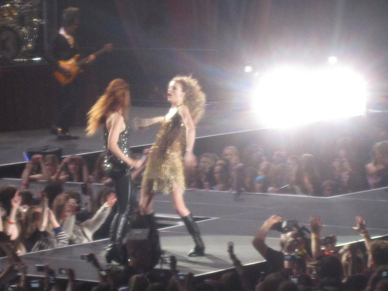 Taylor Swift — March 12 - Oberhausen, Germany — photo 181