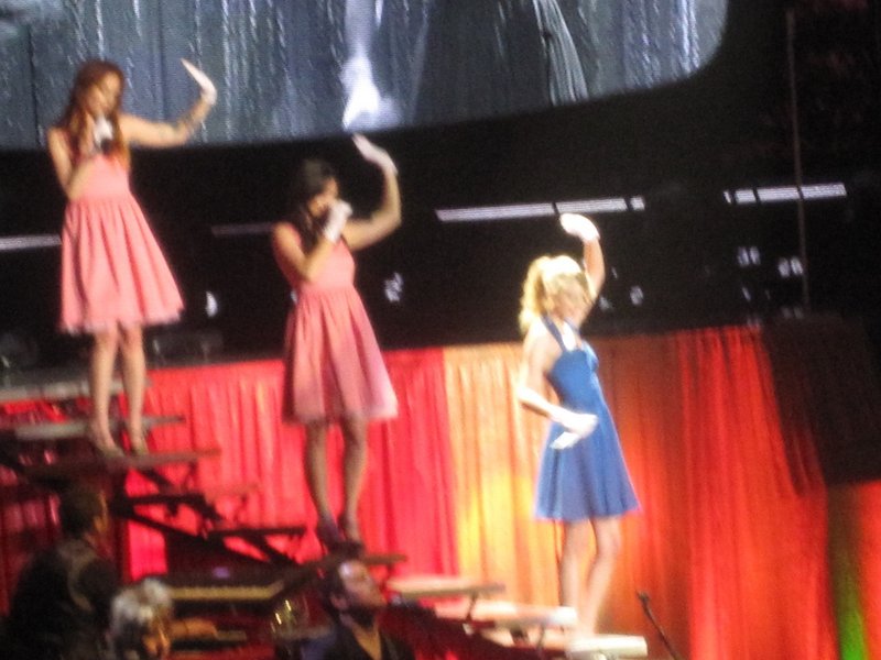 Taylor Swift — March 12 - Oberhausen, Germany — photo 182