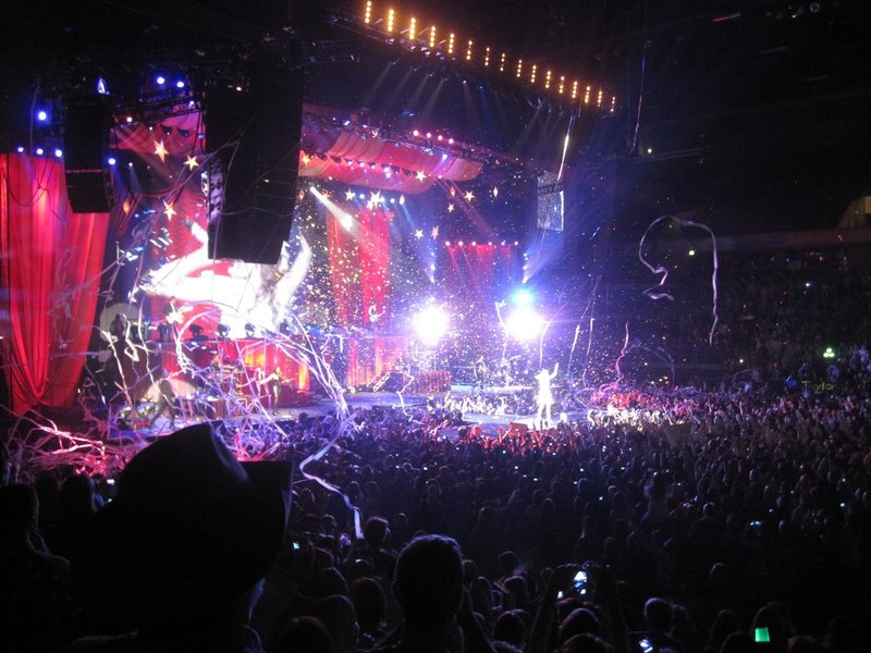 Taylor Swift — March 12 - Oberhausen, Germany — photo 187